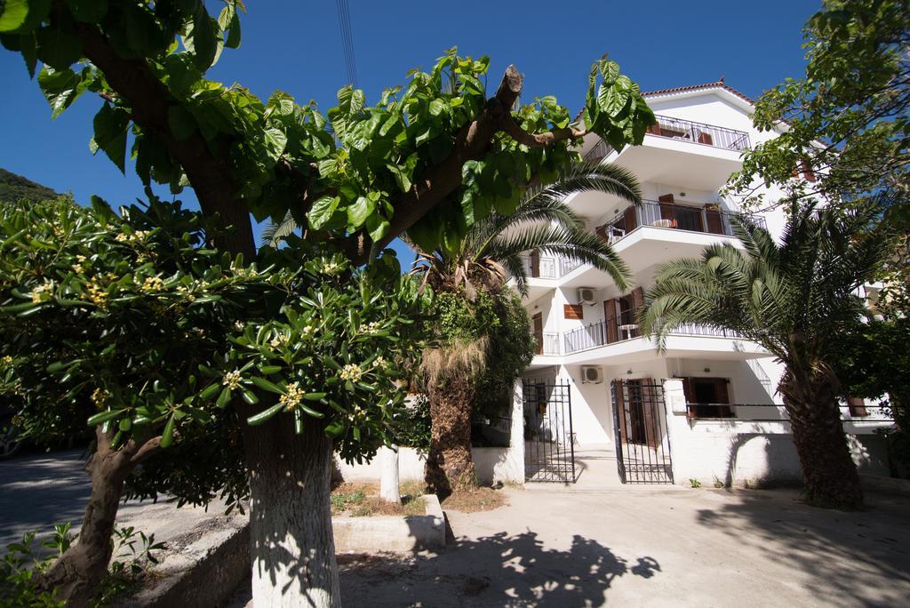 Maria Parameriti Apartments Poros  Dış mekan fotoğraf
