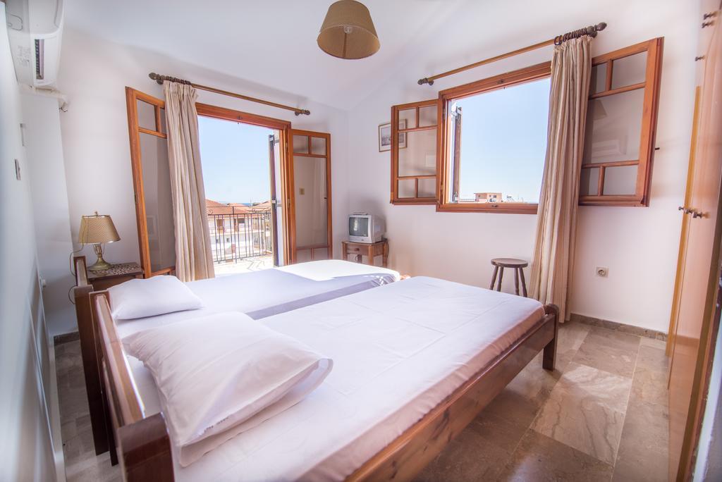 Maria Parameriti Apartments Poros  Dış mekan fotoğraf