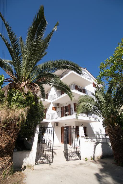 Maria Parameriti Apartments Poros  Dış mekan fotoğraf